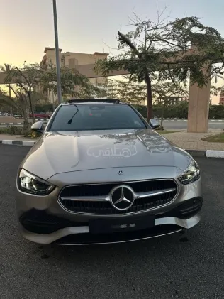 مرسيدس C 200 2025 فضي مستعملة للبيع