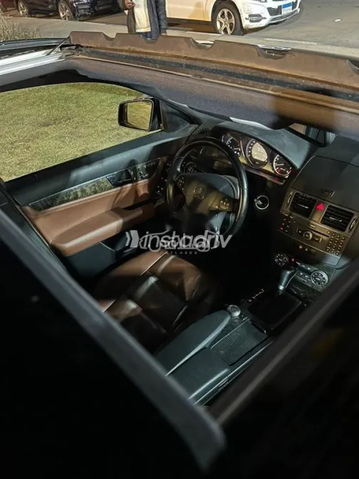 مرسيدس C 250 2011 أسود مستعملة للبيع - 4