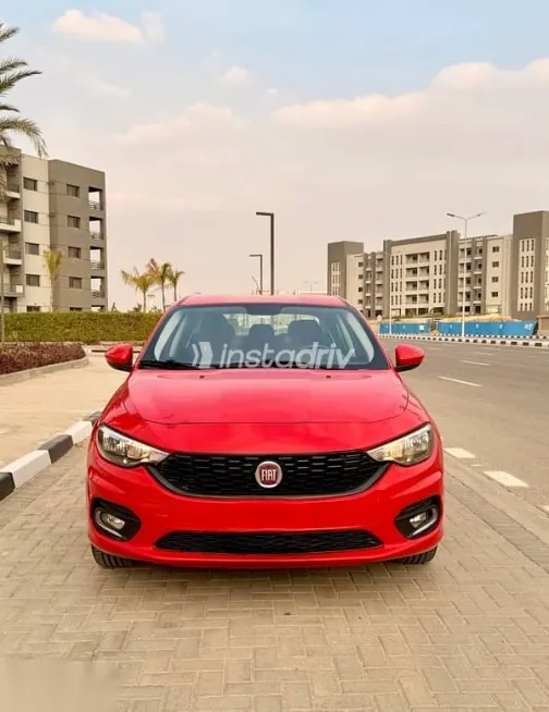 Fiat Tipo 2019 Red Used for Sale - 1