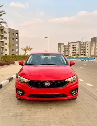 فيات تيبو 2019 أحمر مستعملة للبيع