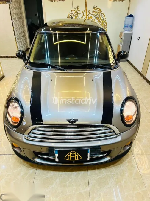 Mini Cooper 2013 Beige Used for Sale - 3