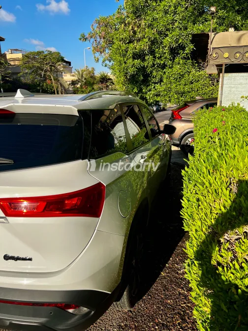 شيفروليه كابتيفا 2023 أبيض مستعملة للبيع - 3