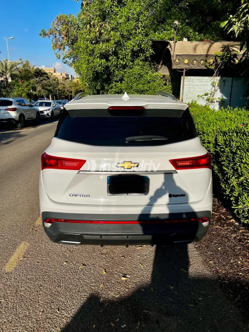 شيفروليه كابتيفا 2023 أبيض مستعملة للبيع - 4