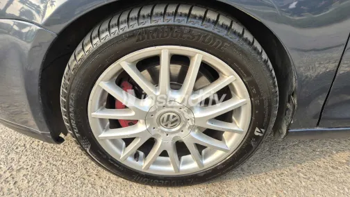 فولكس فاغن جيتا 2010 أبيض مستعملة للبيع - 1