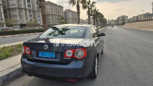 فولكس فاغن جيتا 2010 أبيض مستعملة للبيع - 2