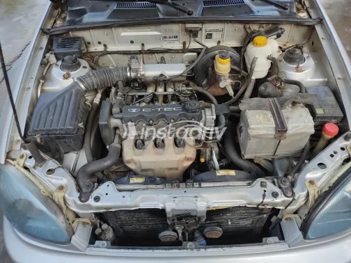 دايو لانوس 2001 أبيض مستعملة للبيع - 5