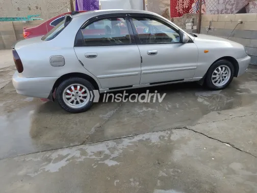 دايو لانوس 2001 أبيض مستعملة للبيع - 6