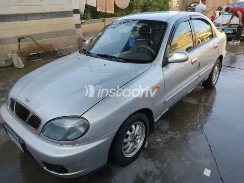 دايو لانوس 2001 أبيض مستعملة للبيع - 7