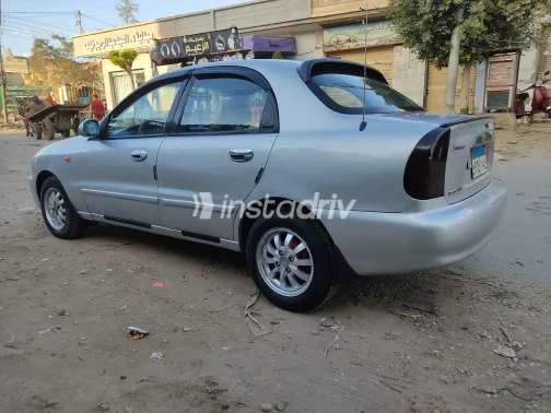 دايو لانوس 2001 أبيض مستعملة للبيع - 10