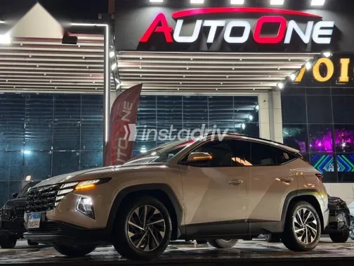 هيونداي توسان 2022 أبيض مستعملة للبيع - 3