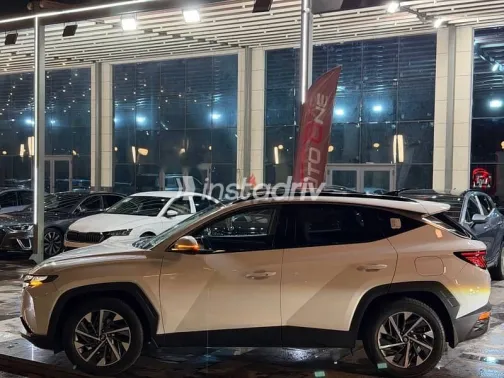 هيونداي توسان 2022 أبيض مستعملة للبيع - 5