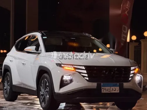 هيونداي توسان 2022 أبيض مستعملة للبيع - 6