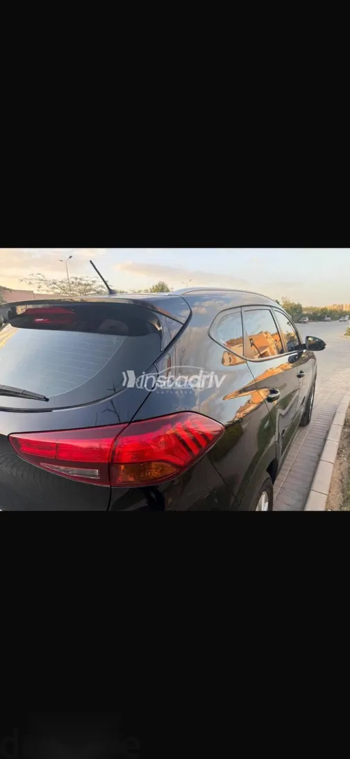 Hyundai Tucson 2019 Black Used for Sale - 7