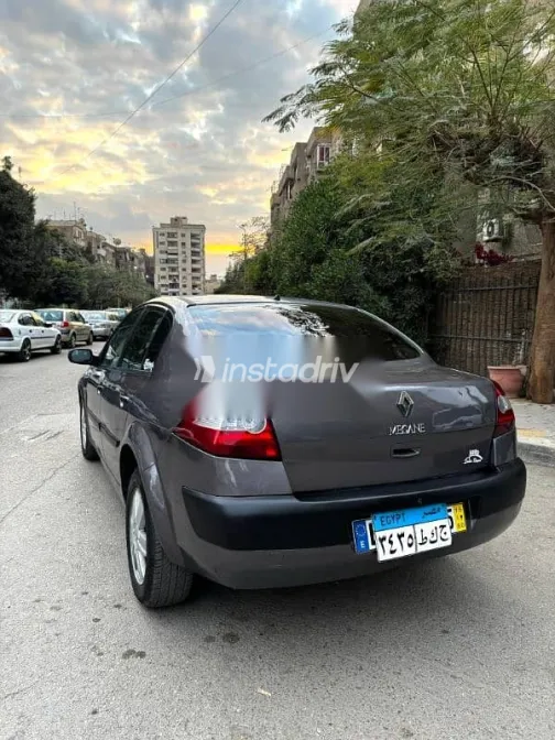 رينو ميجان 2005 رمادي مستعملة للبيع - 4