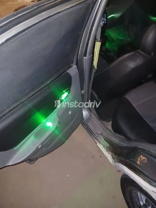 هيونداي فيرنا 2008 فضي مستعملة للبيع - 7