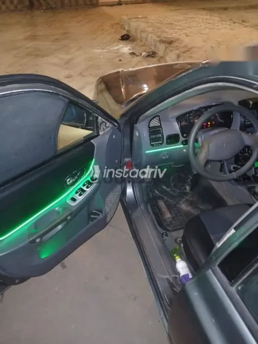 هيونداي فيرنا 2008 فضي مستعملة للبيع - 8