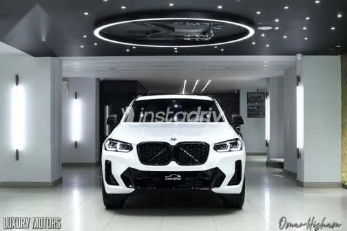 بي ام دبليو X4 2025 أبيض جديدة للبيع - 1