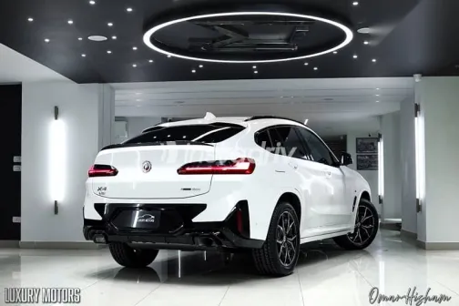 بي ام دبليو X4 2025 أبيض جديدة للبيع - 3