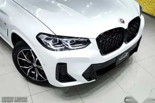 بي ام دبليو X4 2025 أبيض جديدة للبيع - 5