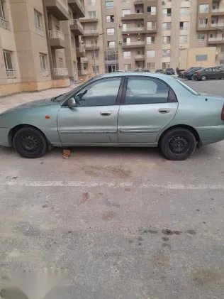 دايو لانوس 2005 أخضر مستعملة للبيع