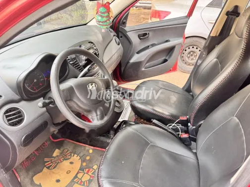 هيونداي I10 2016 أحمر غامق مستعملة للبيع - 4