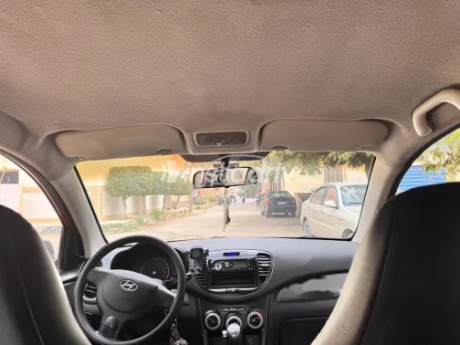 هيونداي I10 2016 أحمر غامق مستعملة للبيع - 5