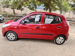 هيونداي I10 2016 أحمر غامق مستعملة للبيع