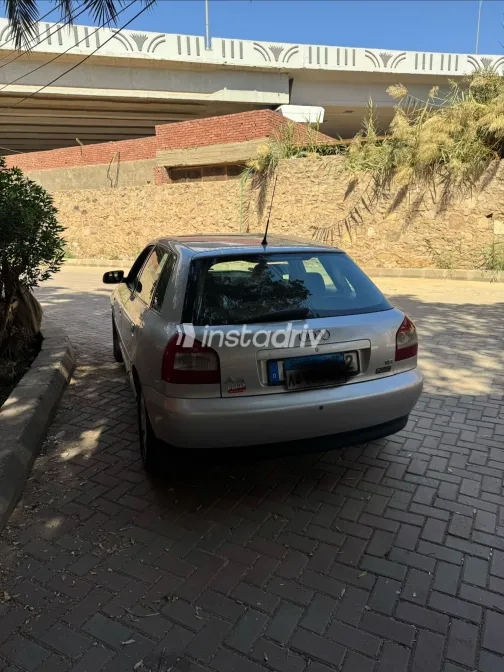 اودي A3 2002 أبيض مستعملة للبيع - 8