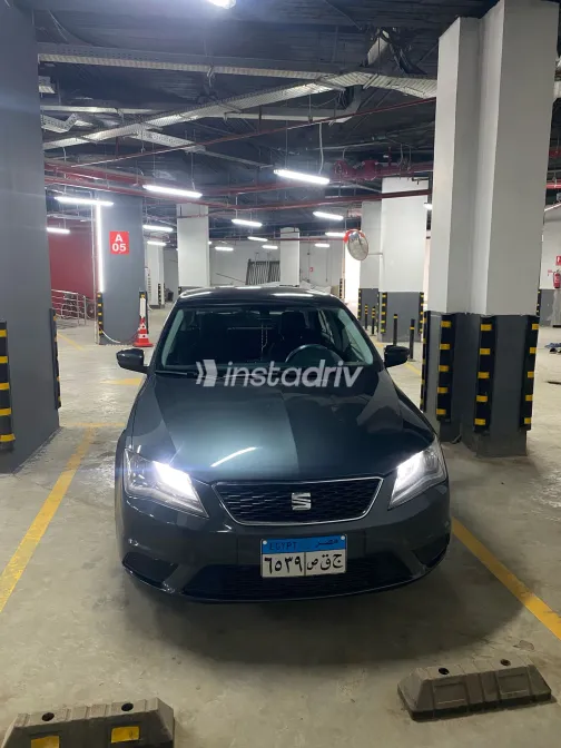 سيات توليدو 2019 أبيض مستعملة للبيع - 2