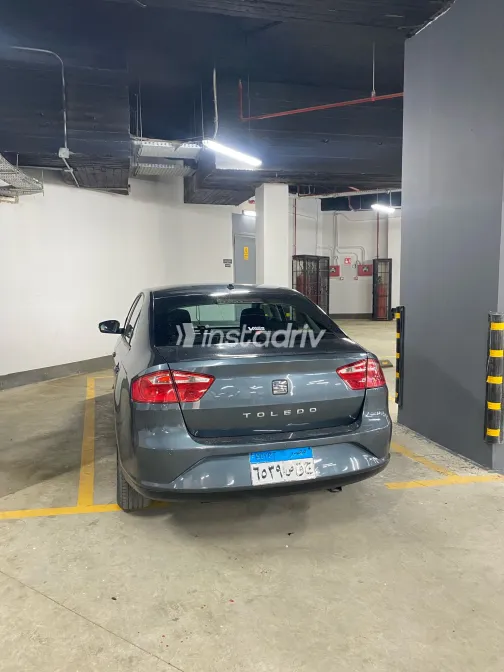 سيات توليدو 2019 أبيض مستعملة للبيع - 3