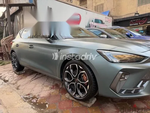 كوبرا ليون 2025 أخضر مستعملة للبيع - 5