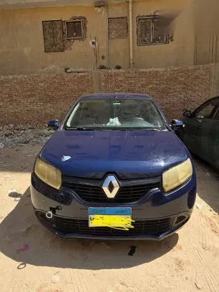 رينو لوجان 2016 أزرق غامق مستعملة للبيع