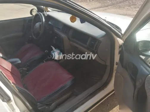 اوبل فيكترا 1998 أبيض مستعملة للبيع - 2