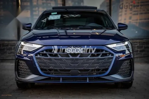 اودي A3 2026 أزرق غامق جديدة للبيع - 2