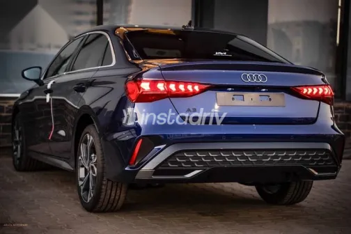 اودي A3 2026 أزرق غامق جديدة للبيع - 7