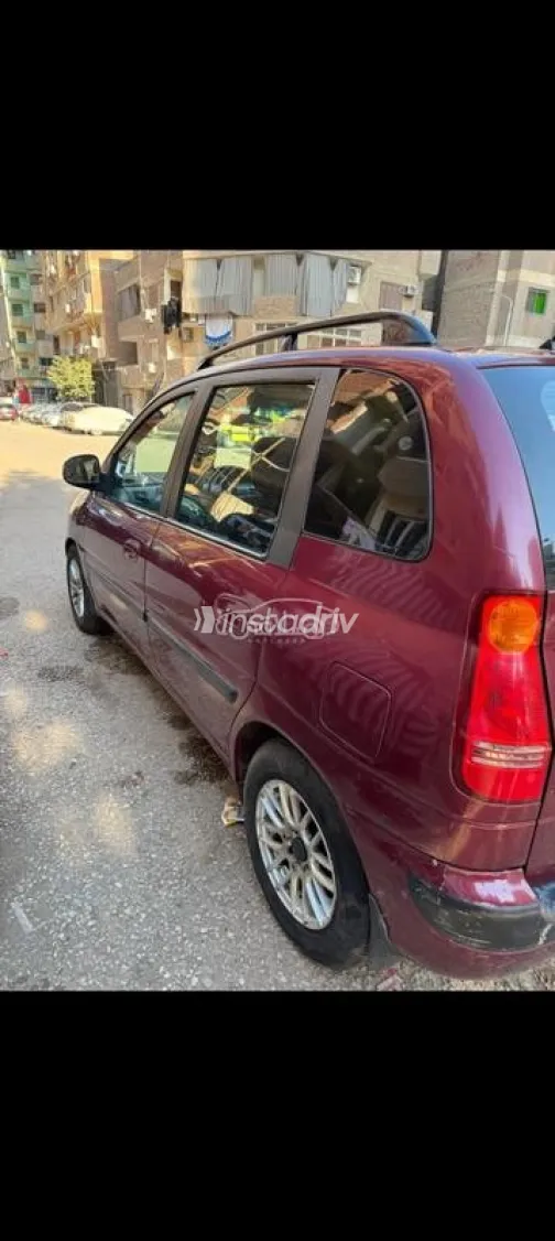 هيونداي ماتريكس 2008 أحمر غامق مستعملة للبيع - 4