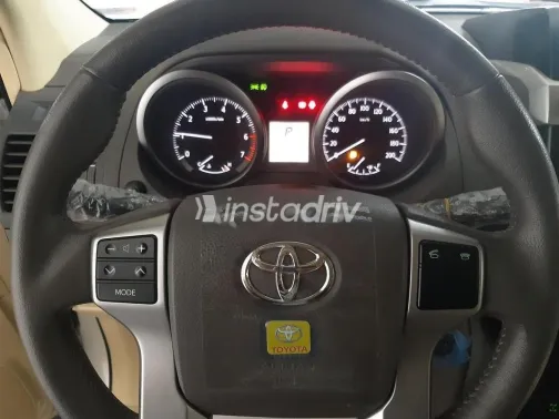 تويوتا برادو 2018 أبيض مستعملة للبيع - 3