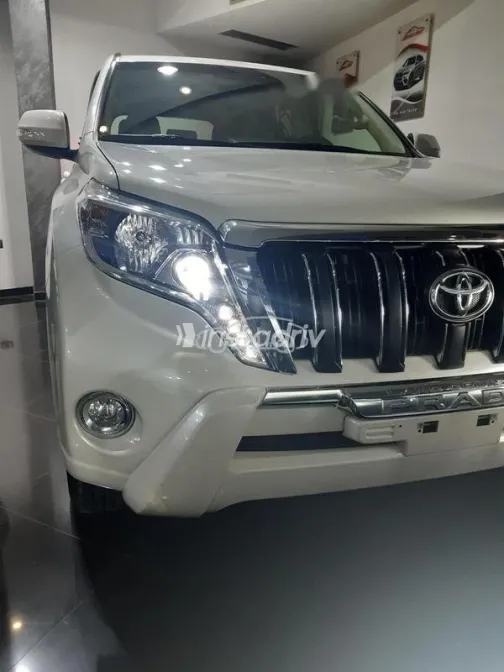 تويوتا برادو 2018 أبيض مستعملة للبيع - 5