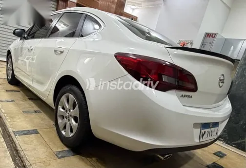 اوبل أسترا 2020 أبيض مستعملة للبيع - 3