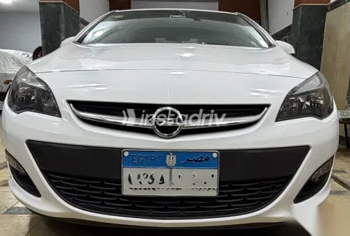 اوبل أسترا 2020 أبيض مستعملة للبيع - 5