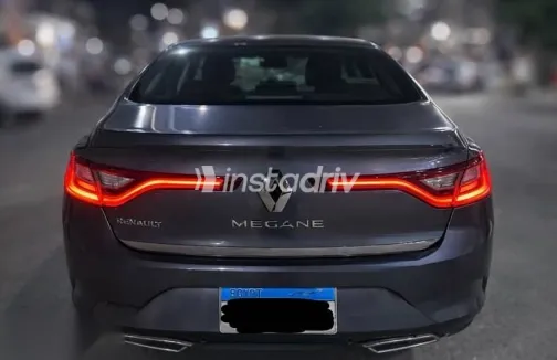 رينو ميجان 2022 أزرق غامق مستعملة للبيع - 2