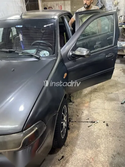 فيات بيترا 2004 رمادي مستعملة للبيع - 1