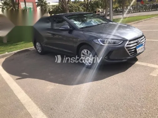 Hyundai Elantra 2017 Gray Used for Sale - 1