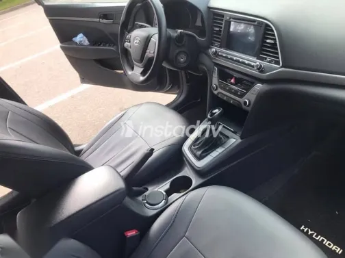 Hyundai Elantra 2017 Gray Used for Sale - 5