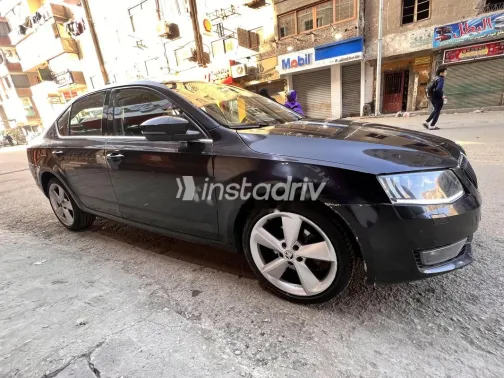 سكودا اوكتافيا A7 2015 أسود مستعملة للبيع - 5