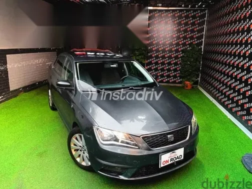 سيات توليدو 2015 رمادي مستعملة للبيع - 5