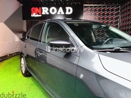 سيات توليدو 2015 رمادي مستعملة للبيع - 6