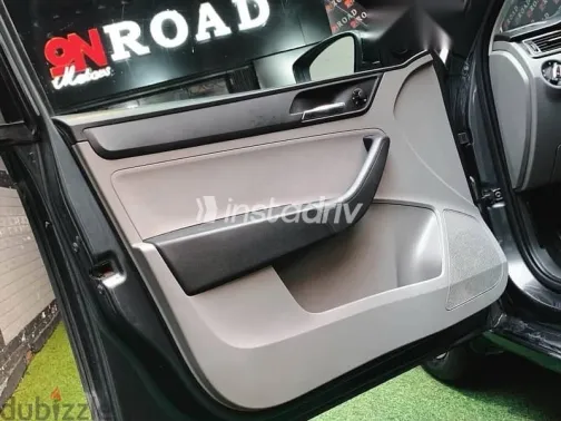 سيات توليدو 2015 رمادي مستعملة للبيع - 7