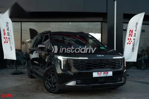 Kia Carnival 2025 Black Used for Sale - 1