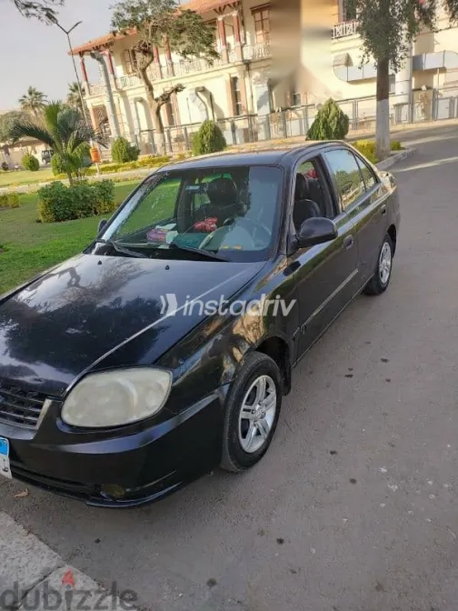 Hyundai Verna 2013 Black Used for Sale - 2